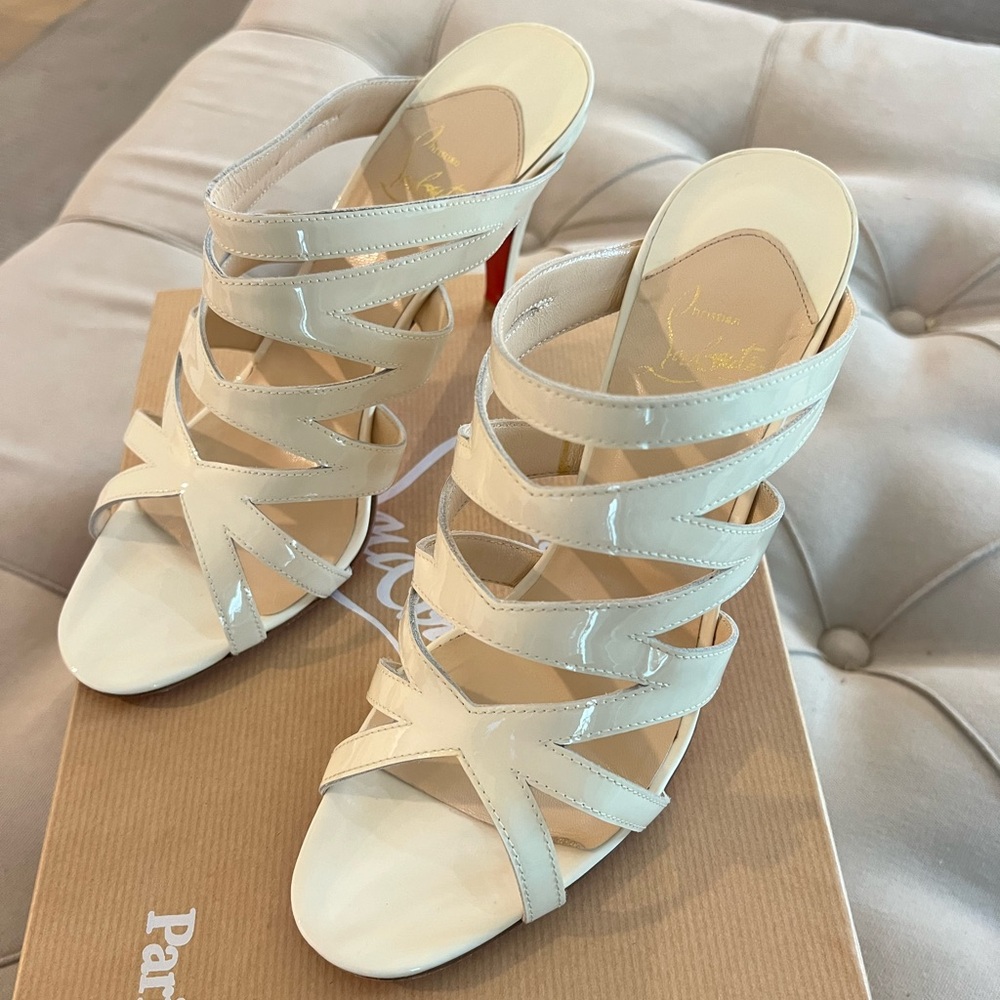 Christian Louboutin Latin ivory leather strappy sandal heels size 40